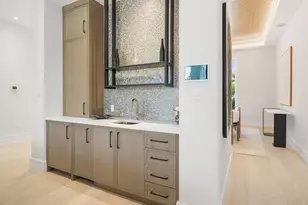 612 Binnacle Dr, Naples, FL 34103 - Photo 8