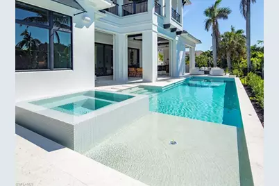 612 Binnacle Dr, Naples, FL 34103 - Photo 18