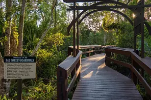 290 Naples Cove Dr, Naples, FL 34110 - Photo 30