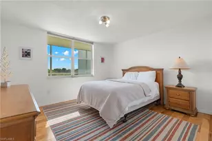 290 Naples Cove Dr, Naples, FL 34110 - Photo 20