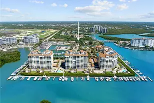 435 Dockside Dr, Naples, FL 34110 - Photo 2