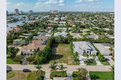 505 Turtle Hatch Rd, Naples, FL 34103 - Photo 2