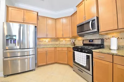 3951 Otter Bend Cir, Fort Myers, FL 33905 - Photo 12