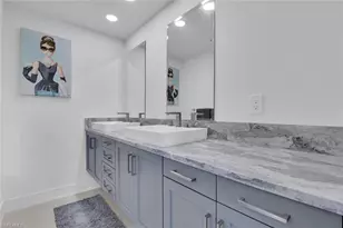 367 Mooring Line Dr, Naples, FL 34102 - Photo 16