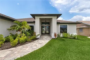 346 SW 28th Pl, Cape Coral, FL 33991 - Photo 2
