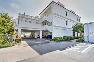 555 5th Ave S, Naples, FL 34102 - Photo 2