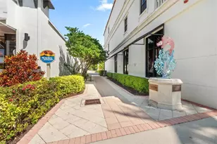 555 5th Ave S, Naples, FL 34102 - Photo 30