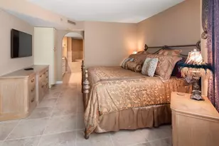 4041 Gulf Shore Blvd N, Naples, FL 34103 - Photo 10