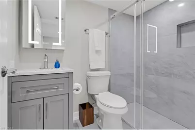 16321 Kelly Woods Dr #179, Fort Myers, FL 33908 - Photo 14