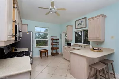 11687 Keewaydin, Naples, FL 34113 - Photo 8
