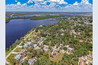 219 Granada Blvd, Fort Myers, FL 33905 - Photo 6