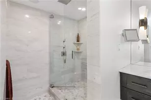 4031 Gulf Shore Blvd N, Naples, FL 34103 - Photo 10