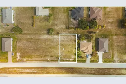 2105 Tropicana Pkwy W, Cape Coral, FL 33993 - Photo 2