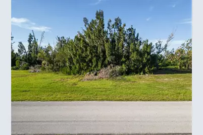 804 SW 2nd Ter, Cape Coral, FL 33991 - Photo 14