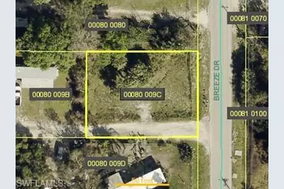 7598 Breeze Dr, North Fort Myers, FL 33917 - Photo 2