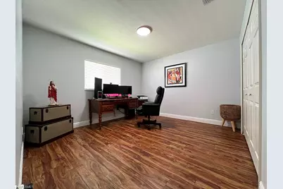 940 SE 20th Ct, Cape Coral, FL 33990 - Photo 24