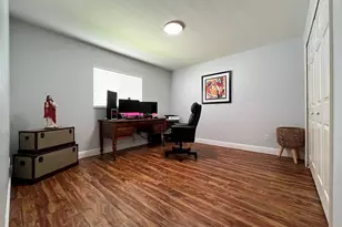 940 SE 20th Ct, Cape Coral, FL 33990 - Photo 24