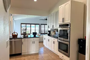 940 SE 20th Ct, Cape Coral, FL 33990 - Photo 8