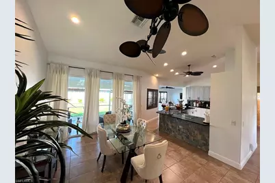 940 SE 20th Ct, Cape Coral, FL 33990 - Photo 2