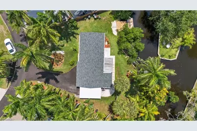 135 Standish Cir, North Fort Myers, FL 33903 - Photo 6