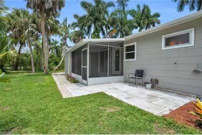 135 Standish Cir, North Fort Myers, FL 33903 - Photo 10