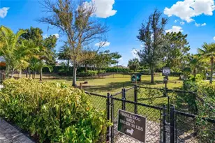 14546 Tropical Dr, Naples, FL 34114 - Photo 38