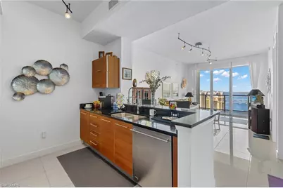 3000 Oasis Grand Blvd #MPH6, Fort Myers, FL 33916 - Photo 12