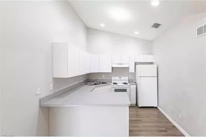 2130 NE 8th Pl, Cape Coral, FL 33909 - Photo 8