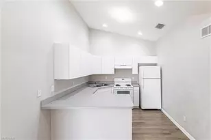 2130 NE 8th Pl, Cape Coral, FL 33909 - Photo 8