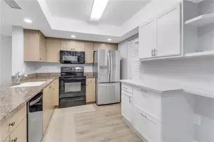 790 Meadowland Dr, Naples, FL 34108 - Photo 4