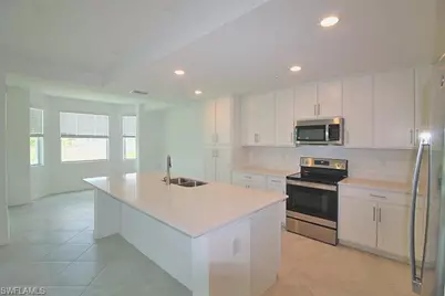 43997 Boardwalk Loop #1813, Punta Gorda, FL 33982 - Photo 4