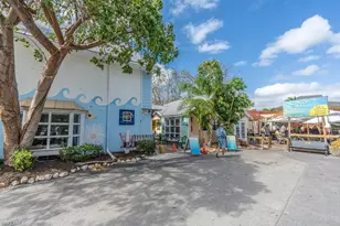 10 Tampa Pl, Marco Island, FL 34145 - Photo 32