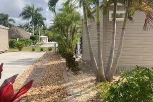 10309 Fire Flag Trail, Fort Myers, FL 33905 - Photo 4