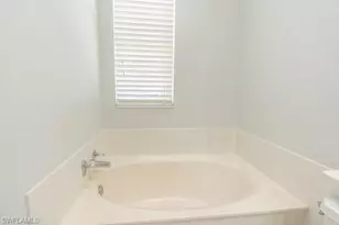 28697 Alessandria Cir, Bonita Springs, FL 34135 - Photo 30