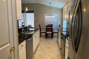 10051 Oakhurst Way, Fort Myers, FL 33913 - Photo 6