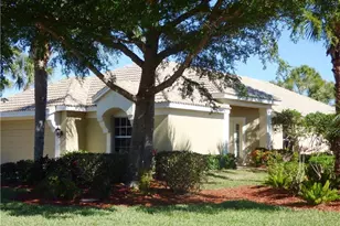 10051 Oakhurst Way, Fort Myers, FL 33913 - Photo 2