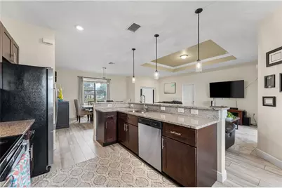 2717 Shelby Pkwy, Cape Coral, FL 33904 - Photo 6