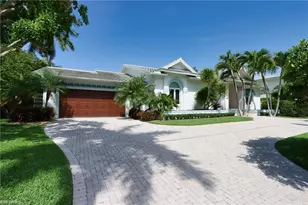 2201 Beacon Ln, Naples, FL 34103 - Photo 1