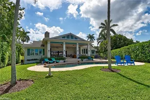 2201 Beacon Ln, Naples, FL 34103 - Photo 32