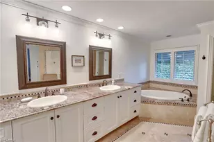 2201 Beacon Ln, Naples, FL 34103 - Photo 26