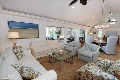 2201 Beacon Ln, Naples, FL 34103 - Photo 10