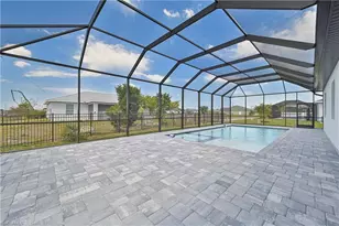 900 NW 12th Pl, Cape Coral, FL 33993 - Photo 6