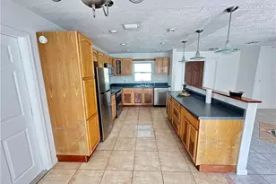 25 Estate Dr, North Fort Myers, FL 33917 - Photo 6