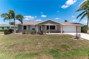 112 Blue Ridge Dr, Naples, FL 34112 - Photo 2