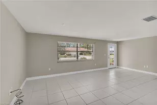 112 Blue Ridge Dr, Naples, FL 34112 - Photo 4