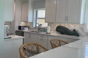 2100 Gulf Shore Blvd N, Naples, FL 34102 - Photo 8