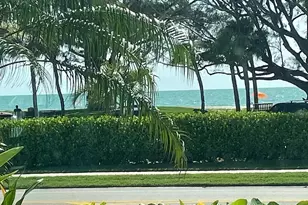 2100 Gulf Shore Blvd N, Naples, FL 34102 - Photo 2