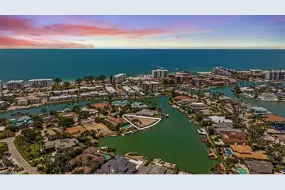 211 Spring Line Dr, Naples, FL 34102 - Photo 8