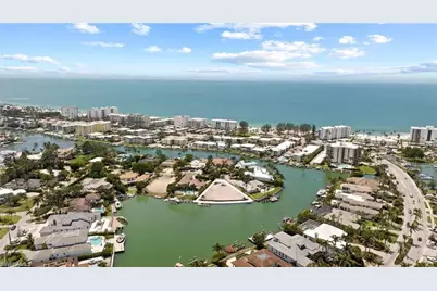 211 Spring Line Dr, Naples, FL 34102 - Photo 12