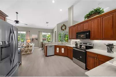 8888 Mustang Island Cir, Naples, FL 34113 - Photo 28